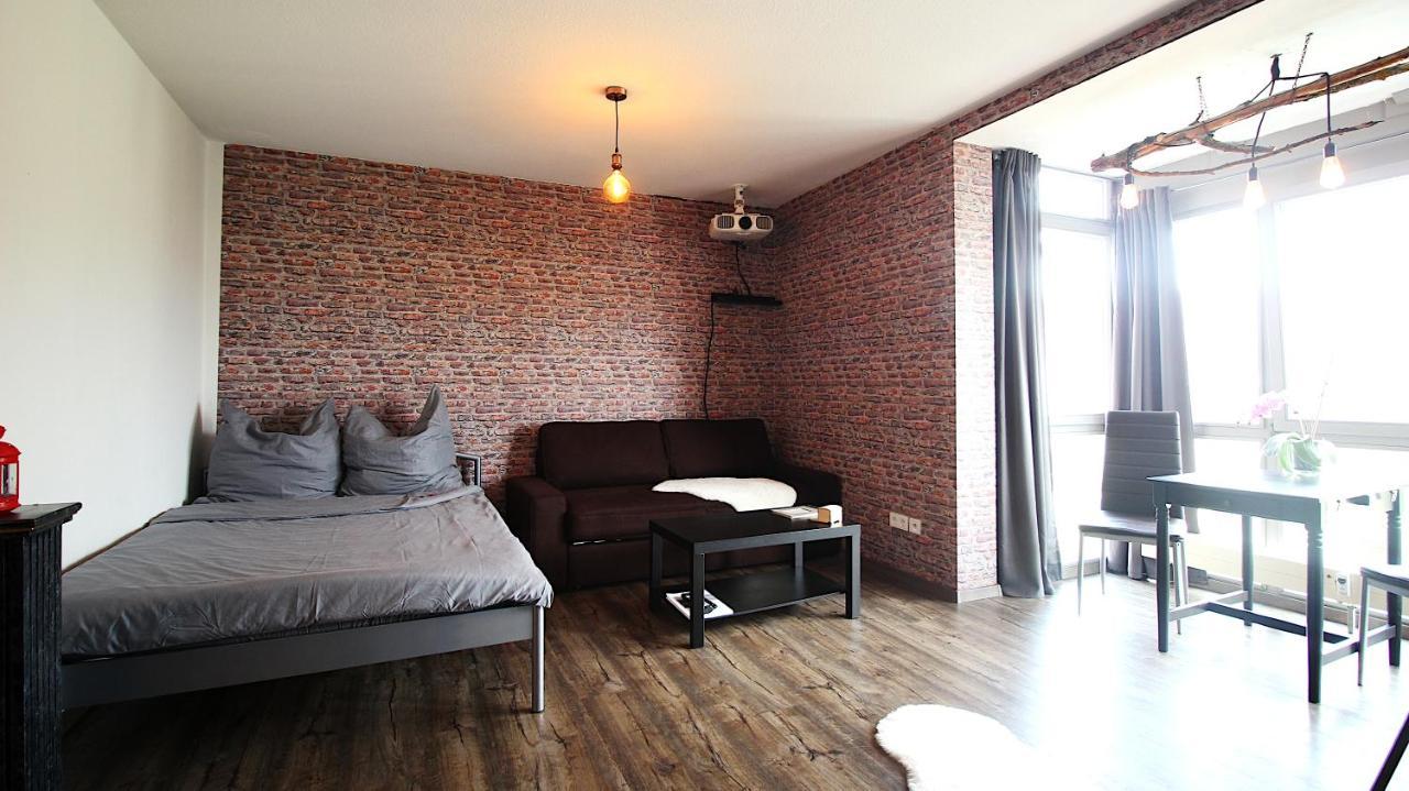 Home Cinema, Parking Space Вюрцбург Екстер'єр фото